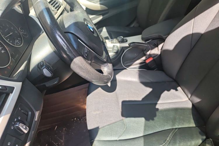 Used BMW 3 Series GT 2017 320i Sport Edition Left Front Seat