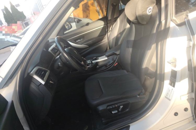 Used BMW 3 Series GT 2017 320i Sport Edition Left Front Seat