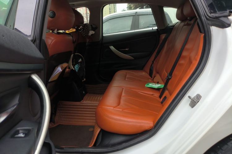 Used BMW 3 Series GT 2017 320i Sport Edition Left Rear Seat