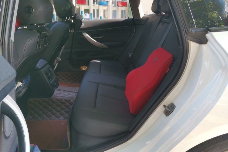 Used BMW 3 Series GT 2017 320i Sport Edition Left Rear Seat