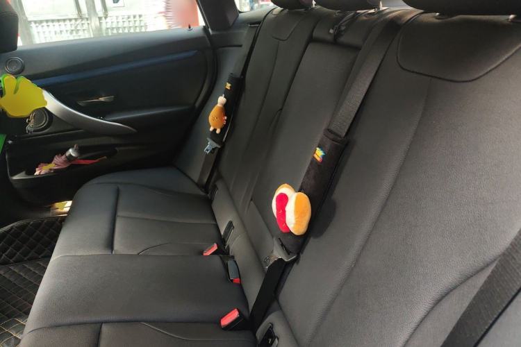 Used BMW 3 Series GT 2017 320i M Sport Left Rear Seat