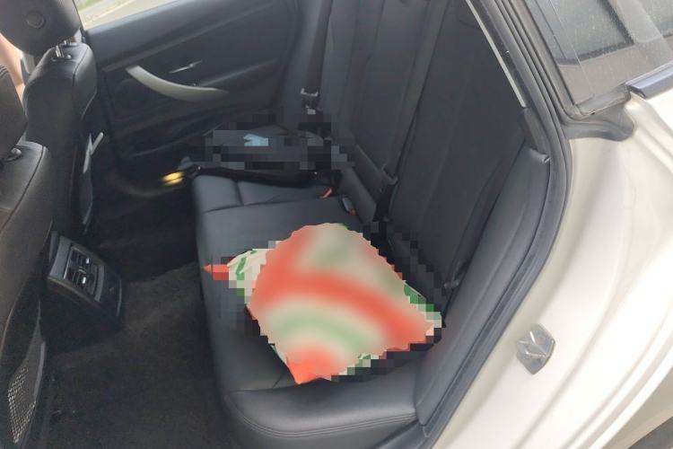 Used BMW 3 Series GT 2017 320i Sport Edition Left Rear Seat