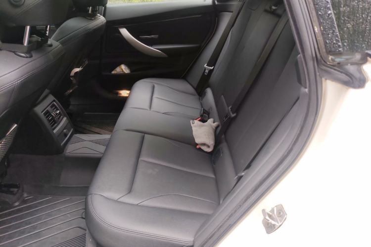 Used BMW 3 Series GT 2017 320i M Sport Left Rear Seat
