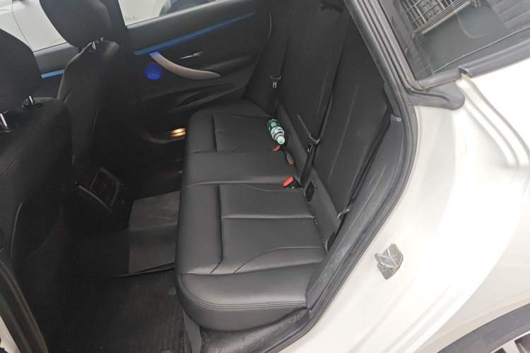 Used BMW 3 Series GT 2017 320i M Sport Left Rear Seat