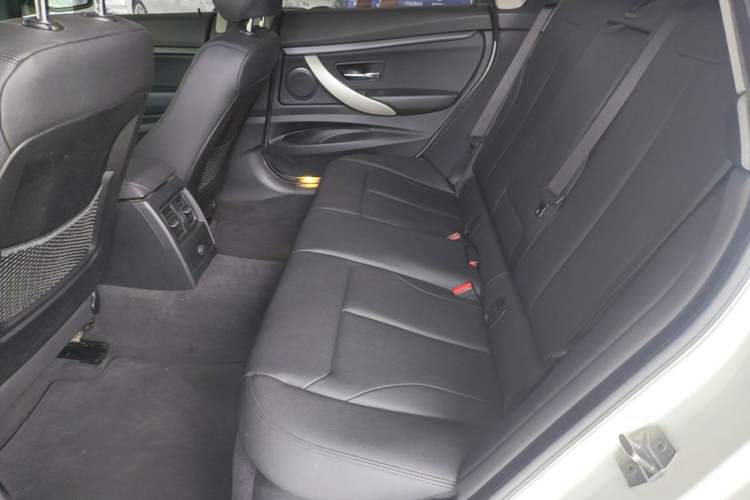 Used BMW 3 Series GT 2017 320i Sport Edition Left Rear Seat