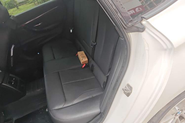 Used BMW 3 Series GT 2017 320i Sport Edition Left Rear Seat