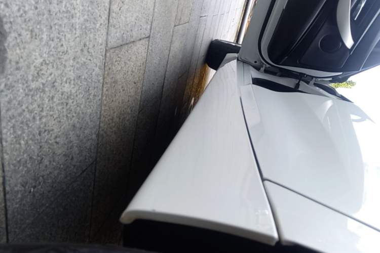 Used BMW 3 Series GT 2017 320i Sport Edition Left Side Sill
