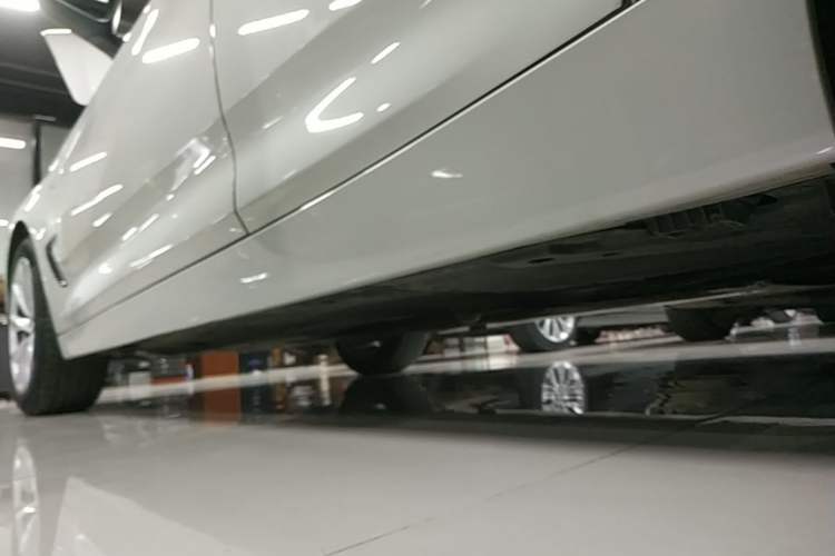 Used BMW 3 Series GT 2017 320i Sport Edition Left Side Sill