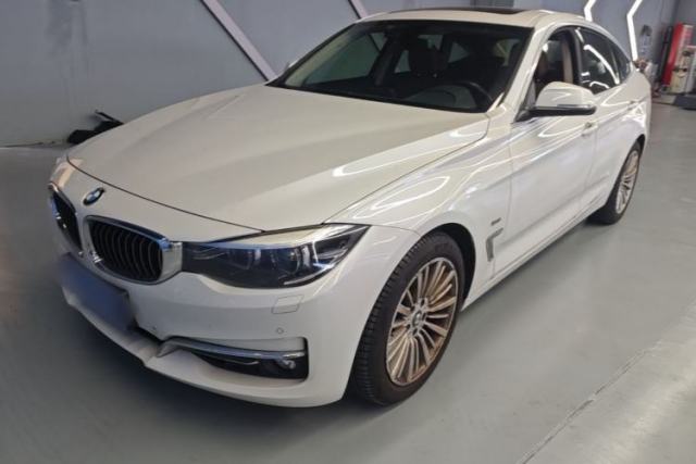 Used BMW 3 Series GT 2017 320i Luxury Design Package