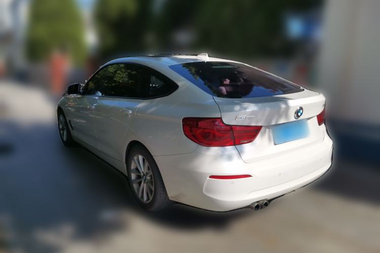 Used BMW 3 Series GT 2017 320i Sport Edition Rear Left 45 Deg
