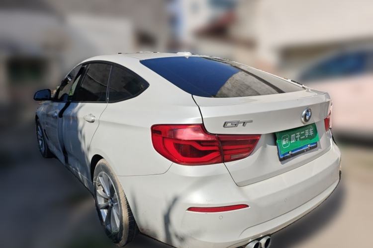 Used BMW 3 Series GT 2017 320i Sport Edition Rear Left 45 Deg