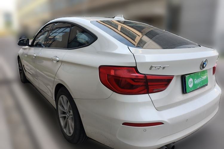 Used BMW 3 Series GT 2017 320i Sport Edition Rear Left 45 Deg