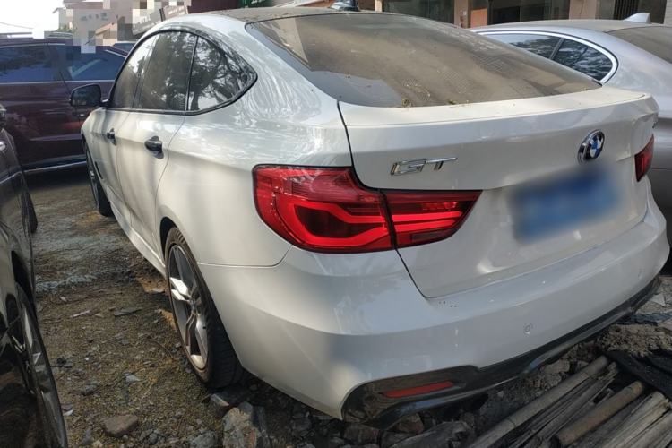 Used BMW 3 Series GT 2017 320i M Sport Rear Left 45 Deg