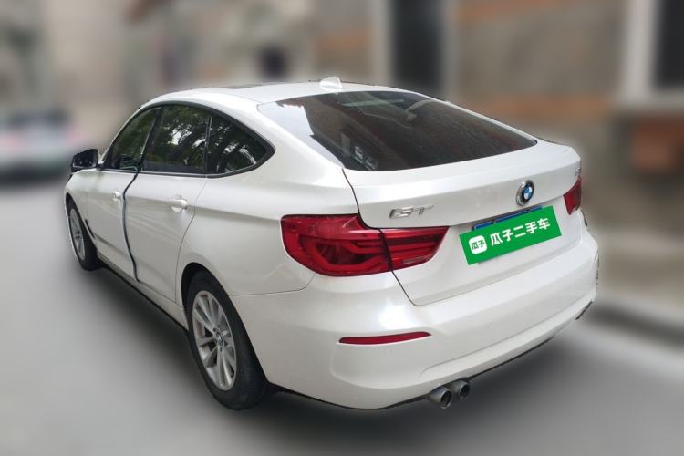 Used BMW 3 Series GT 2017 320i Sport Edition Rear Left 45 Deg
