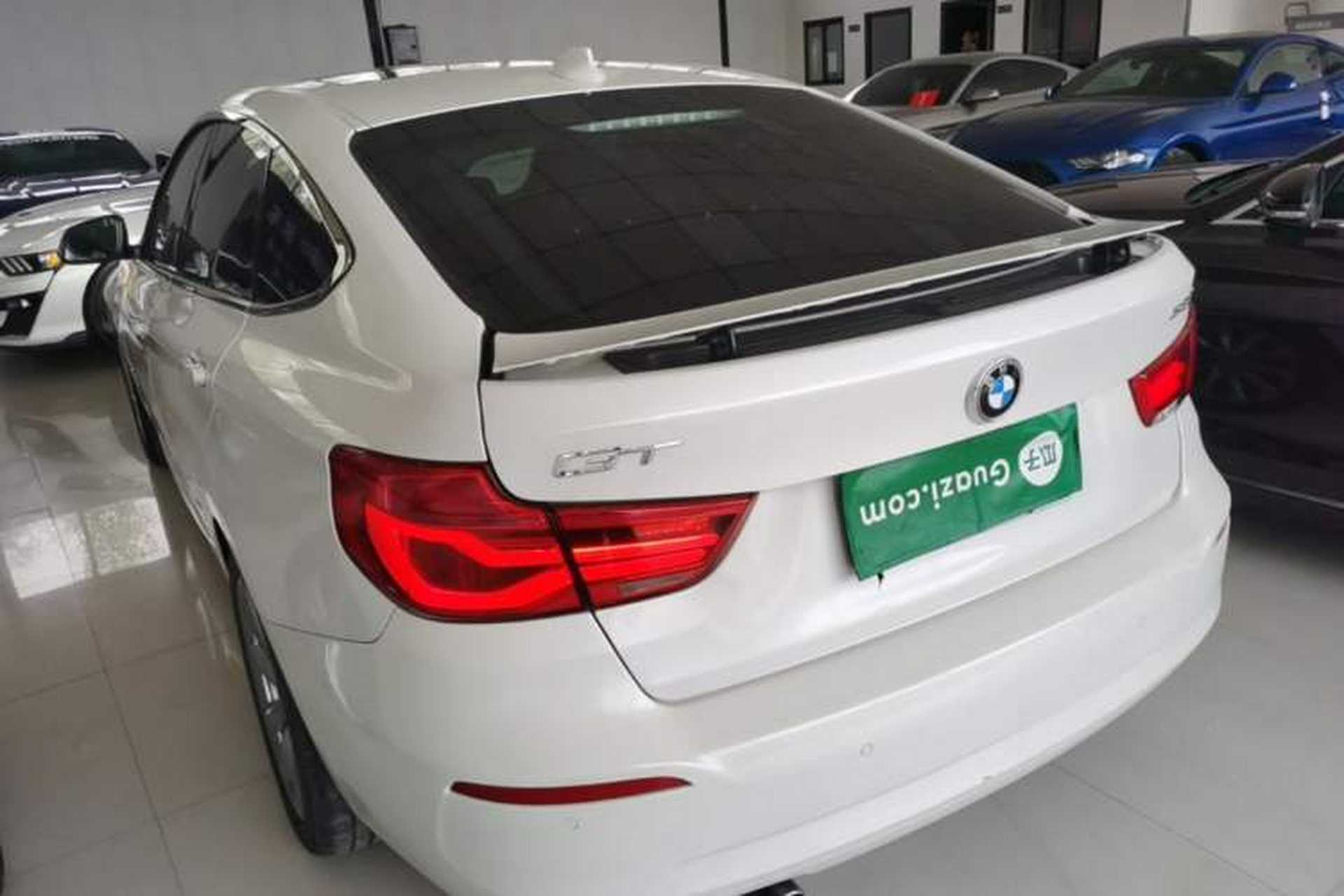 Used BMW 3 Series GT 2017 320i Sport Edition Rear Left 45 Deg