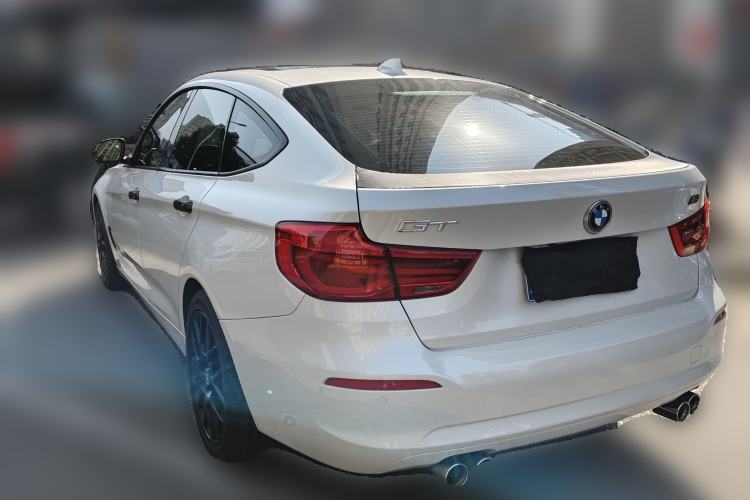 Used BMW 3 Series GT 2017 320i Sport Edition Rear Left 45 Deg