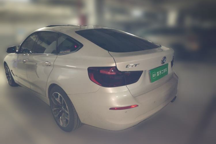 Used BMW 3 Series GT 2017 320i Sport Edition Rear Left 45 Deg