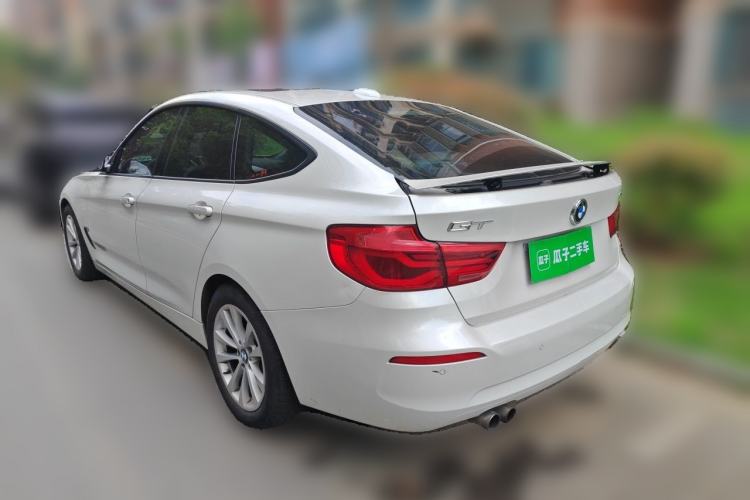 Used BMW 3 Series GT 2017 320i Sport Edition Rear Left 45 Deg