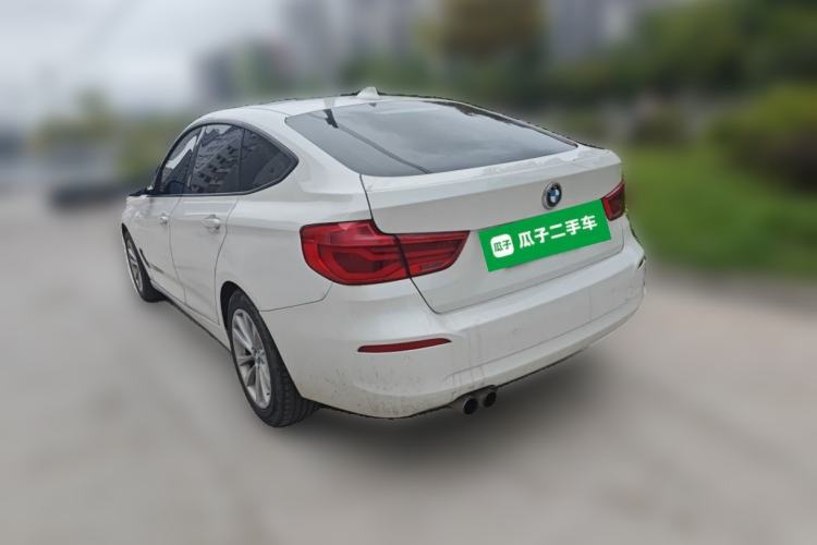 Used BMW 3 Series GT 2017 320i Sport Edition Rear Left 45 Deg