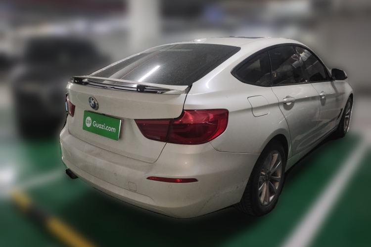 Used BMW 3 Series GT 2017 320i Sport Edition Rear Right 45 Deg