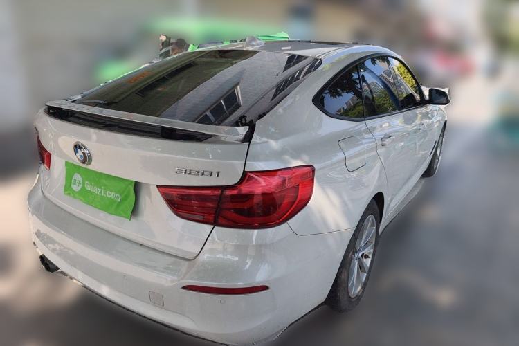 Used BMW 3 Series GT 2017 320i Sport Edition Rear Right 45 Deg
