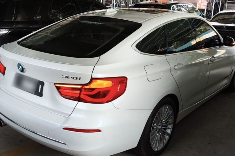 Used BMW 3 Series GT 2017 320i Luxury Design Package Rear Right 45 Deg