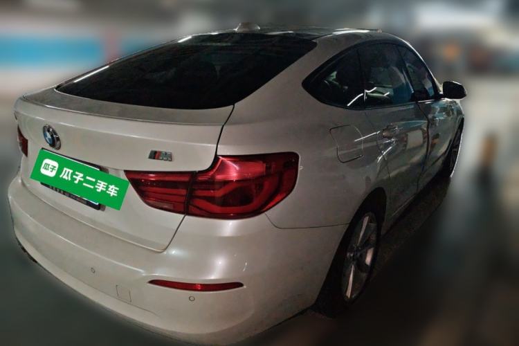 Used BMW 3 Series GT 2017 320i Sport Edition Rear Right 45 Deg