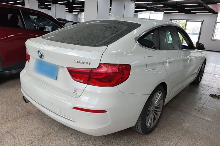 Used BMW 3 Series GT 2017 320i Luxury Design Package Rear Right 45 Deg