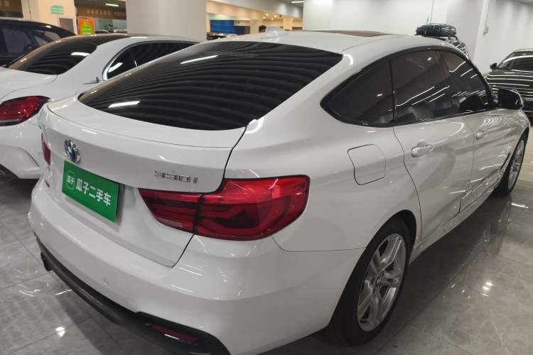 Used BMW 3 Series GT 2017 330i xDrive M Sport Rear Right 45 Deg