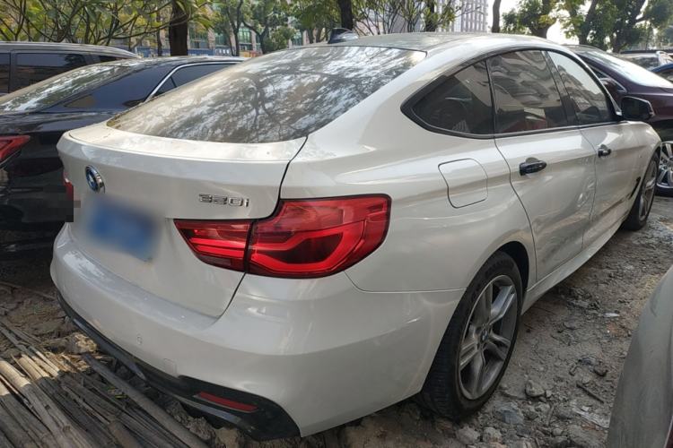Used BMW 3 Series GT 2017 320i M Sport Rear Right 45 Deg