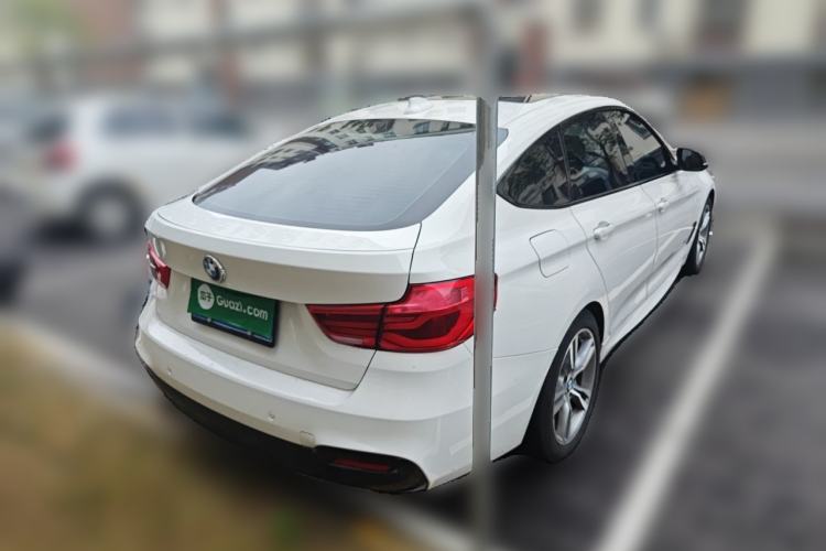 Used BMW 3 Series GT 2017 320i M Sport Rear Right 45 Deg