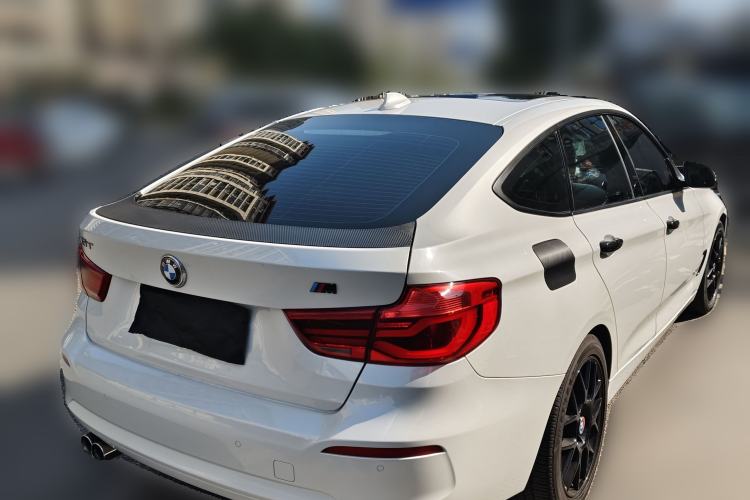 Used BMW 3 Series GT 2017 320i Sport Edition Rear Right 45 Deg