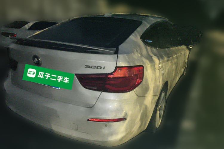 Used BMW 3 Series GT 2017 320i Sport Edition Rear Right 45 Deg
