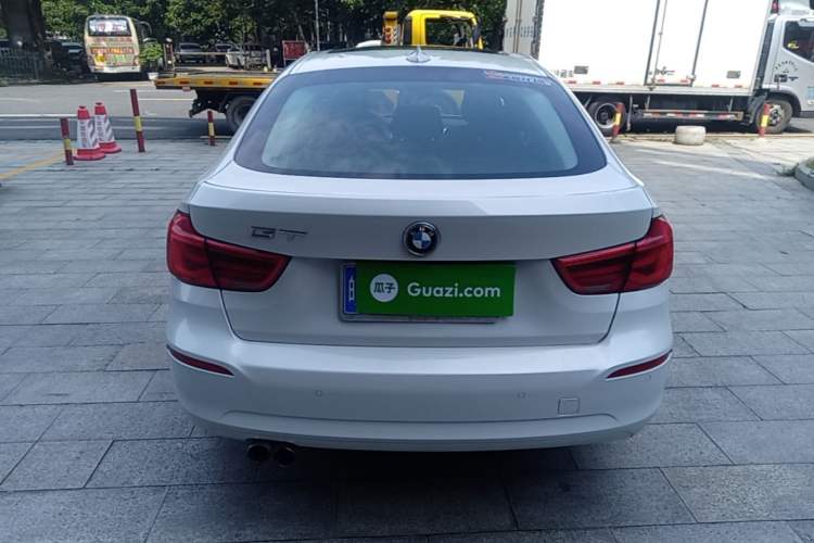 Used BMW 3 Series GT 2017 320i Sport Edition Rear