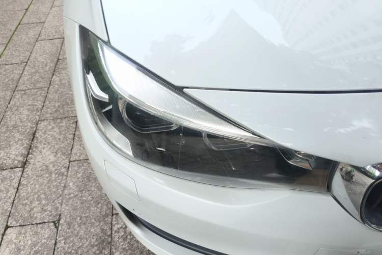 Used BMW 3 Series GT 2017 320i Sport Edition Right Front Headlight