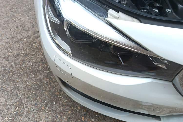 Used BMW 3 Series GT 2017 320i Sport Edition Right Front Headlight