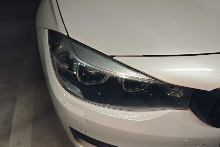 Used BMW 3 Series GT 2017 320i Sport Edition Right Front Headlight