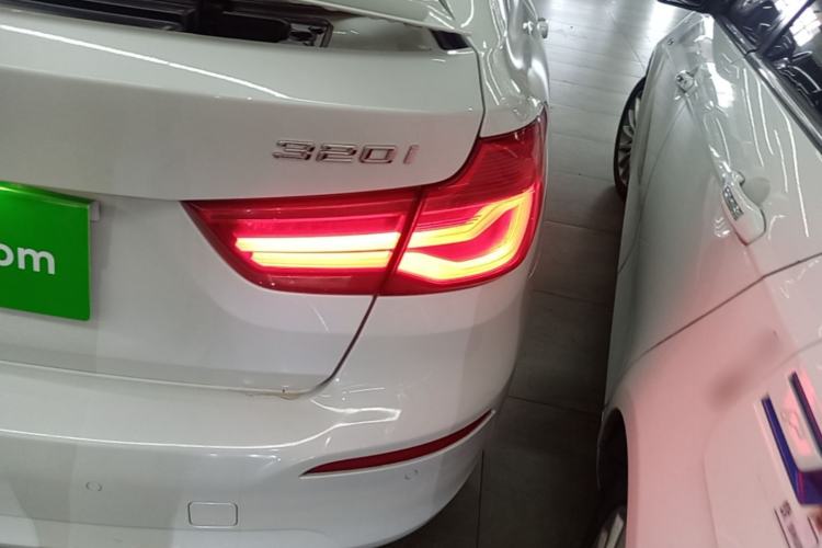 Used BMW 3 Series GT 2017 320i Sport Edition Right Rear Taillight