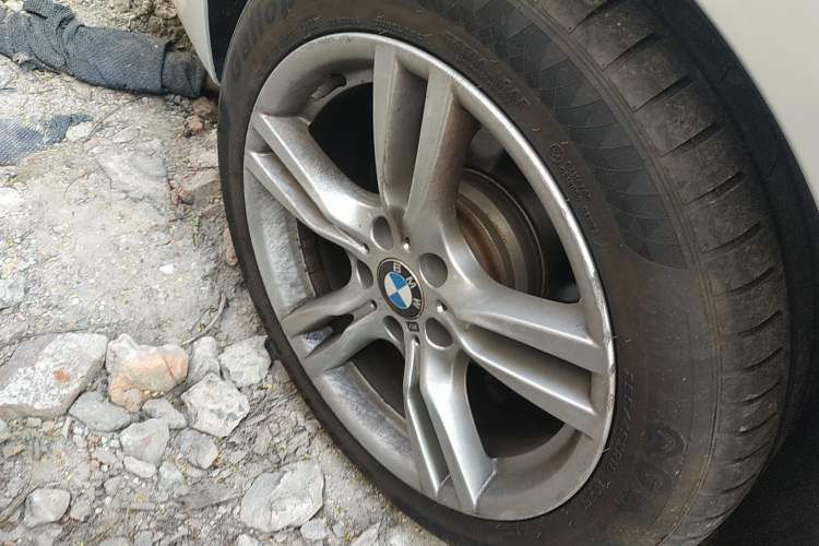 Used BMW 3 Series GT 2017 320i M Sport Right Rear Wheel Hub