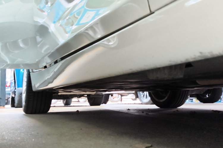 Used BMW 3 Series GT 2017 320i Luxury Design Package Right Side Sill