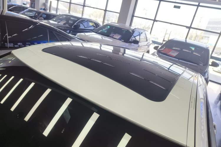 Used BMW 3 Series GT 2017 320i Sport Edition Roof