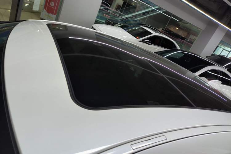 Used BMW 3 Series GT 2017 320i Sport Edition Roof