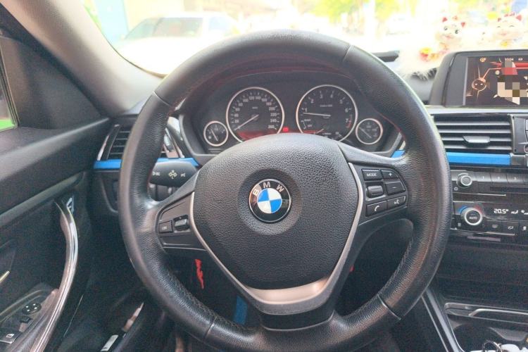 Used BMW 3 Series GT 2017 320i Sport Edition Steering Wheel