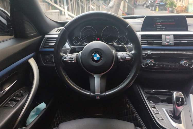 Used BMW 3 Series GT 2017 320i M Sport Steering Wheel