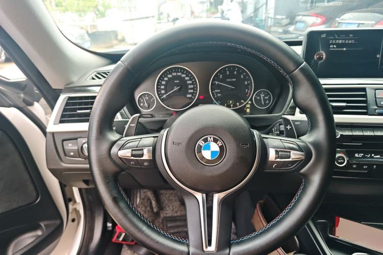 Used BMW 3 Series GT 2017 320i Sport Edition Steering Wheel
