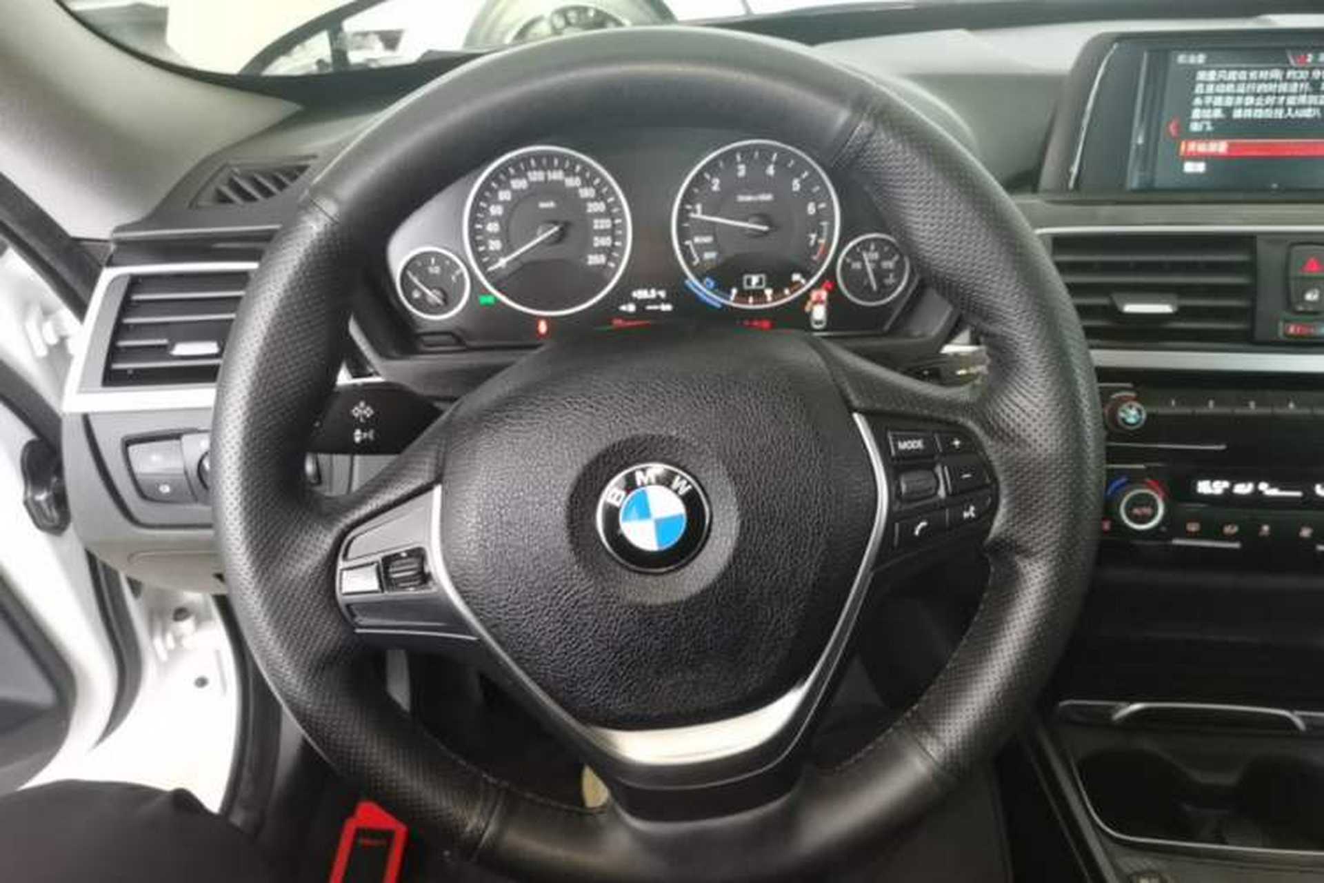 Used BMW 3 Series GT 2017 320i Sport Edition Steering Wheel