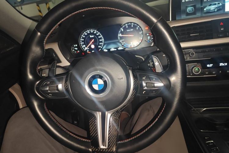 Used BMW 3 Series GT 2017 320i Sport Edition Steering Wheel