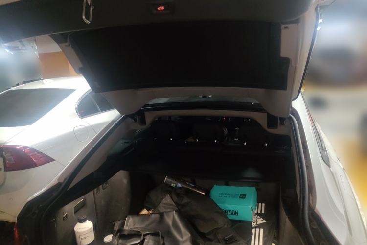 Used BMW 3 Series GT 2017 320i Sport Edition Trunk