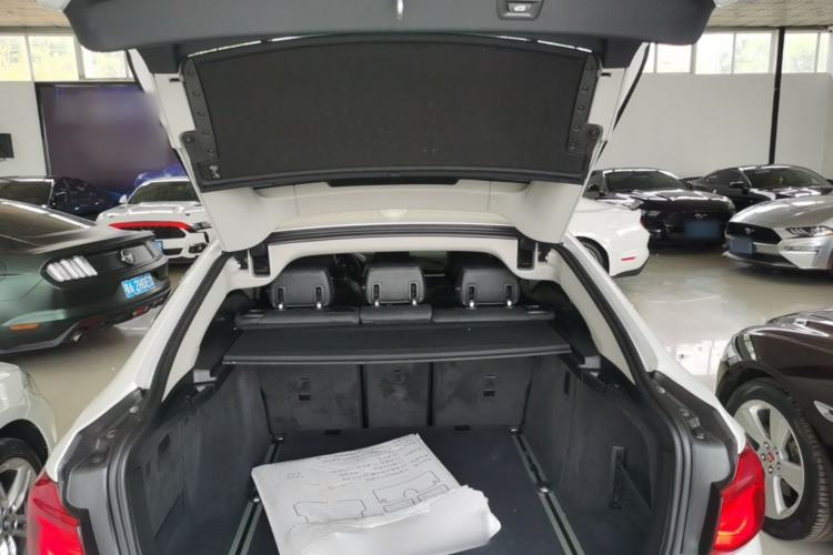 Used BMW 3 Series GT 2017 320i Sport Edition Trunk