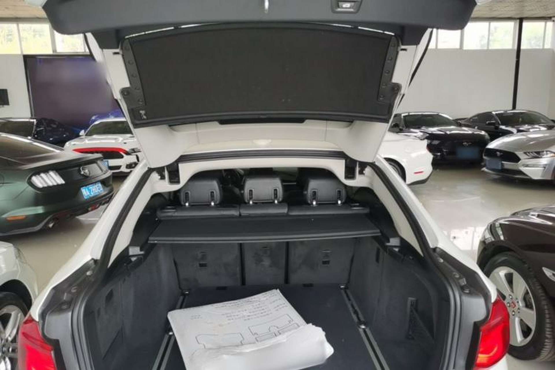 Used BMW 3 Series GT 2017 320i Sport Edition Trunk